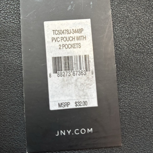 Jones NY PVC Cosmetic/travel wedge pouch,2 zip front pockets 1 interior,texture - Picture 10 of 12